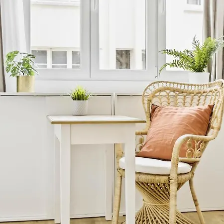 Stylish Studio Near The Champ De Mars パリ